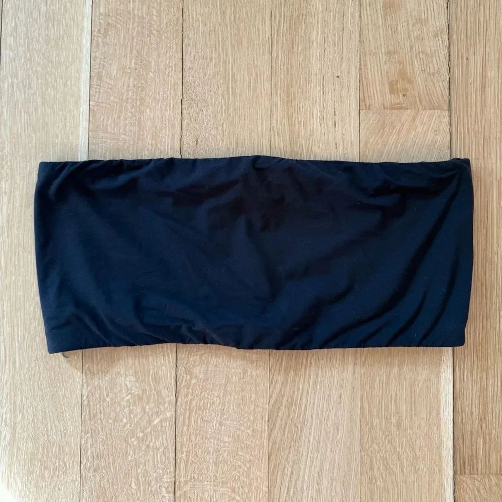 Black Strapless Bandeau Top